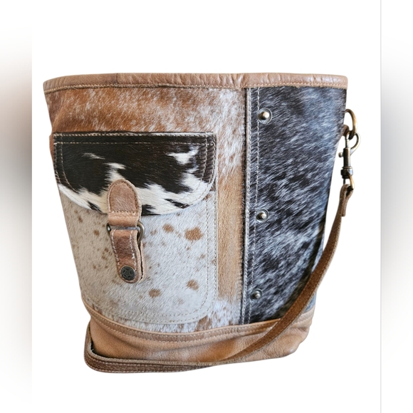 Myra Bag Handbags - Myra Bag Western Cow Hide Front Pocket Leather Messenger Crossbody Bag